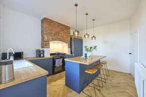 Photo 21- click for photo gallery